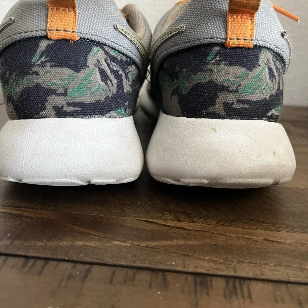 Nike Youth Roshe One Print GS Shoes Youth US 4Y‎ Camo Colorway Used